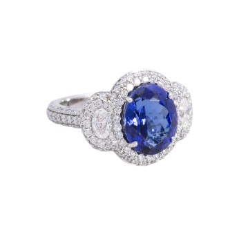 Ring mit Tansanit von ca. 6,0 ct,