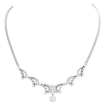 Collier mit Diamanten von zus. ca. 4,1 ct,