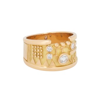 Ring mit graphischem Muster und Brillanten