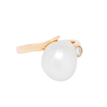 Ring mit Barockperle,