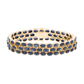 Armband mit 84 ovalen Saphircabochons,
