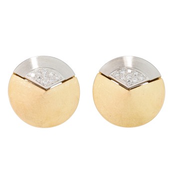Pair of clip earrings with 18 brilliant-cut diamonds,