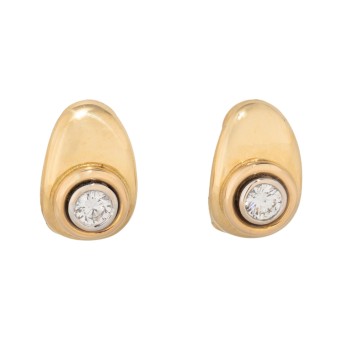 Pair of solitaire ear clips with diamonds,