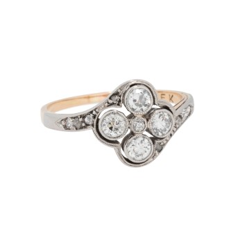 Ring with diamonds totaling approx. 0.45 ct,