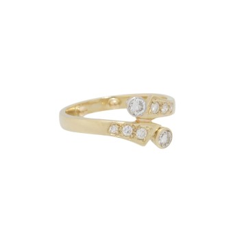 Ring with 8 diamonds,