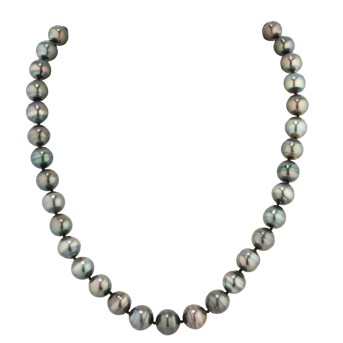 Necklace made from Tahitian pearls,