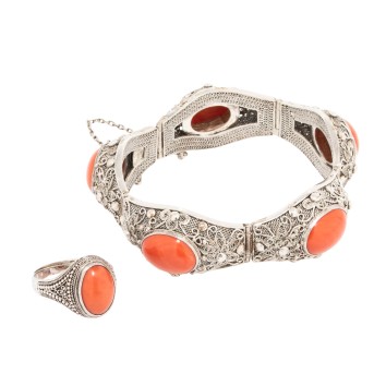 Set of filigree jewelry with oval coral cabochons,