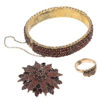 Konvolut 3-teilig Granatschmuck,