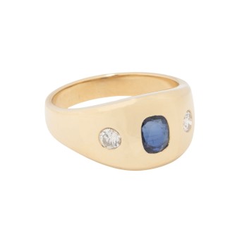 Ring mit Saphir und 2 Brillanten,