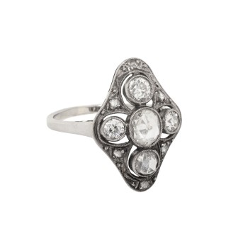 Antiker Ring mit Diamanten zus. ca. 0,8 ct,