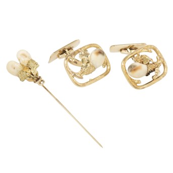 Jewelry set of cufflinks and pin with grandels,