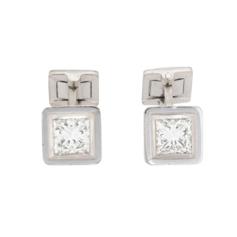 Cufflinks with 4 princess diamonds totaling approx. 2.3 ct,