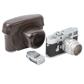 LEICA LEICA M3 MIT BELICHTUNGSMESSER,