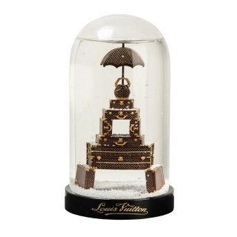 LOUIS VUITTON LOUIS VUITTON Schneekugel 'TRUNK - EIFFEL TOWER'.
