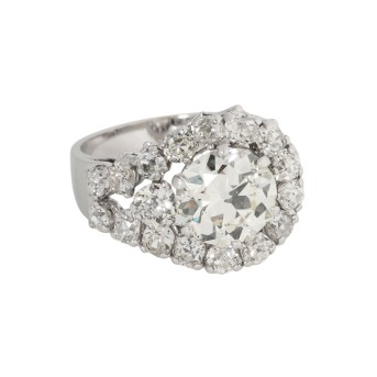 Ring with central old-cut diamond 3 ct, 