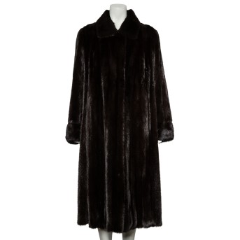 HERM BINDER mink coat, size L. 