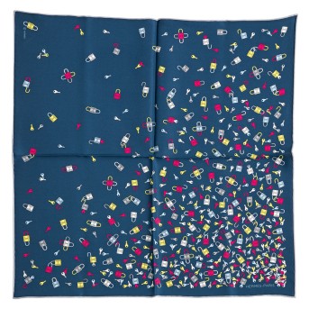 HERMÈS handkerchief 45 'N'OUBLIE PAS TES CLES'