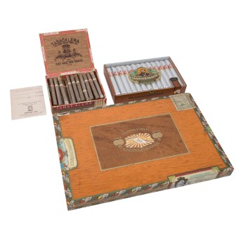 Convolute of various cigar sets for collectors (some unopened),