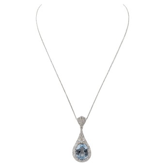 Necklace with finely crafted centerpiece,