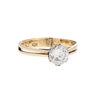 Solitaire ring with brilliant-cut diamond of approx. 0.9 ct,