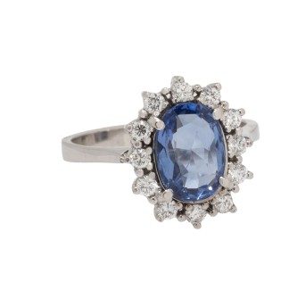 Ring mit Saphir und Brillanten