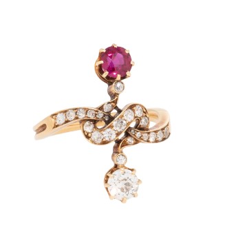 Jugendstil Ring mit Rubin von ca. 0,35 ct,