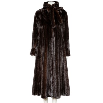 Hochwertiger Nerzmantel, Gr. ca. 36/38.