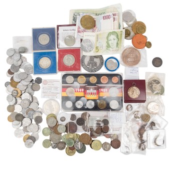 Konvolut Münzen, Medaillen und Banknoten aus aller Welt,