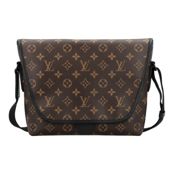 LOUIS VUITTON LOUIS VUITTON Messenger Bag 'MAGNETIC'.