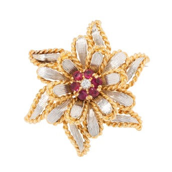Flower" brooch, central diamond 