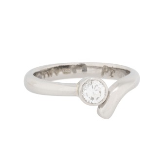 Ring mit Brillant, 0,30 ct, FW (F-G)/VS,