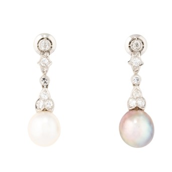 Art Déco Ohrhänger mit Diamanten und Perlen,