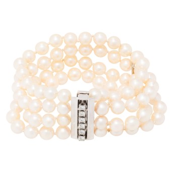 4-row pearl bracelet with diamond clasp,