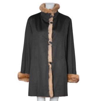 BONNIE VINTAGE coat, size 38/40.