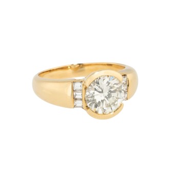 Ring mit Brillant von ca. 2,4 ct,