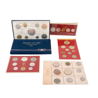 Coin sets (KMS) from France, Italy and coins from Switzerland and the Vatican.