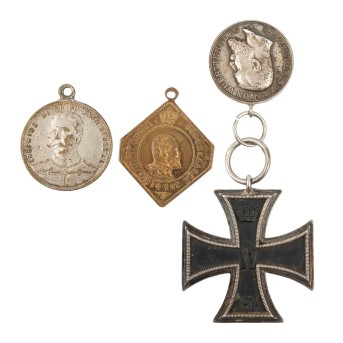 Deutsches Reich 4 Auszeichnungen/Medaillen