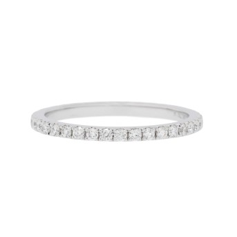 Memo ring with 37 diamonds 