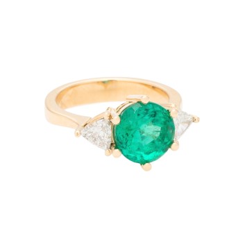 Outstanding ladies' ring, especially with 1 fine Colombian emerald 3.29 ct. 