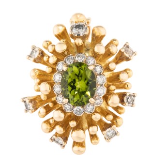 Floral clip pendant with fine peridot