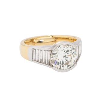 Ring with brilliant-cut diamond approx. 4.4 ct, 