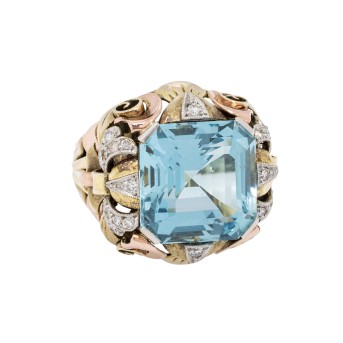 Ring mit achteckigem Aquamarin von ca. 14 ct,