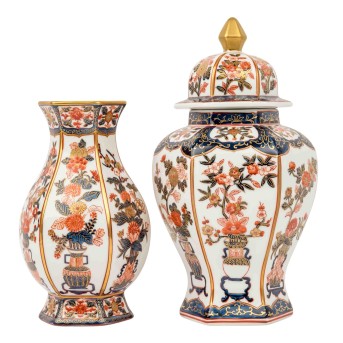 2 Imari-Vasen, JAPAN, 1960er/70er Jahre.