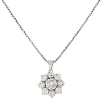 Pendant with a beautiful rosette of diamonds