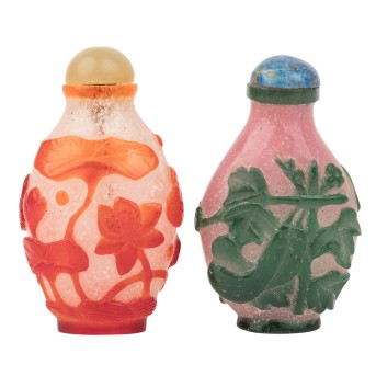 Two flashed glass snuff bottles.CHINA, 19th/20th century