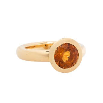 Ring mit rund facettiertem Citrin,