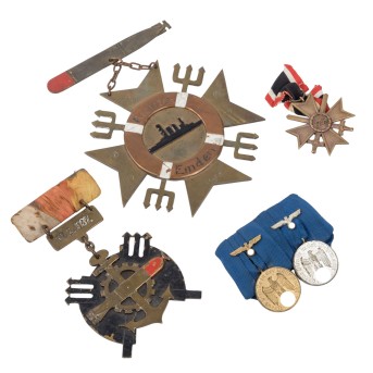 Germany 1933-45 - small collection of medals and plaques,