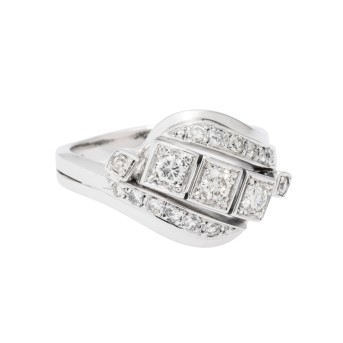 Ring mit Diamanten,