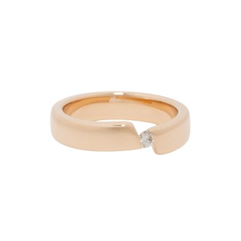 Ring mit Brillant 0,07 ct (grav.),