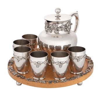 HANAU, Set: Weinkrug. Sechs Becher 